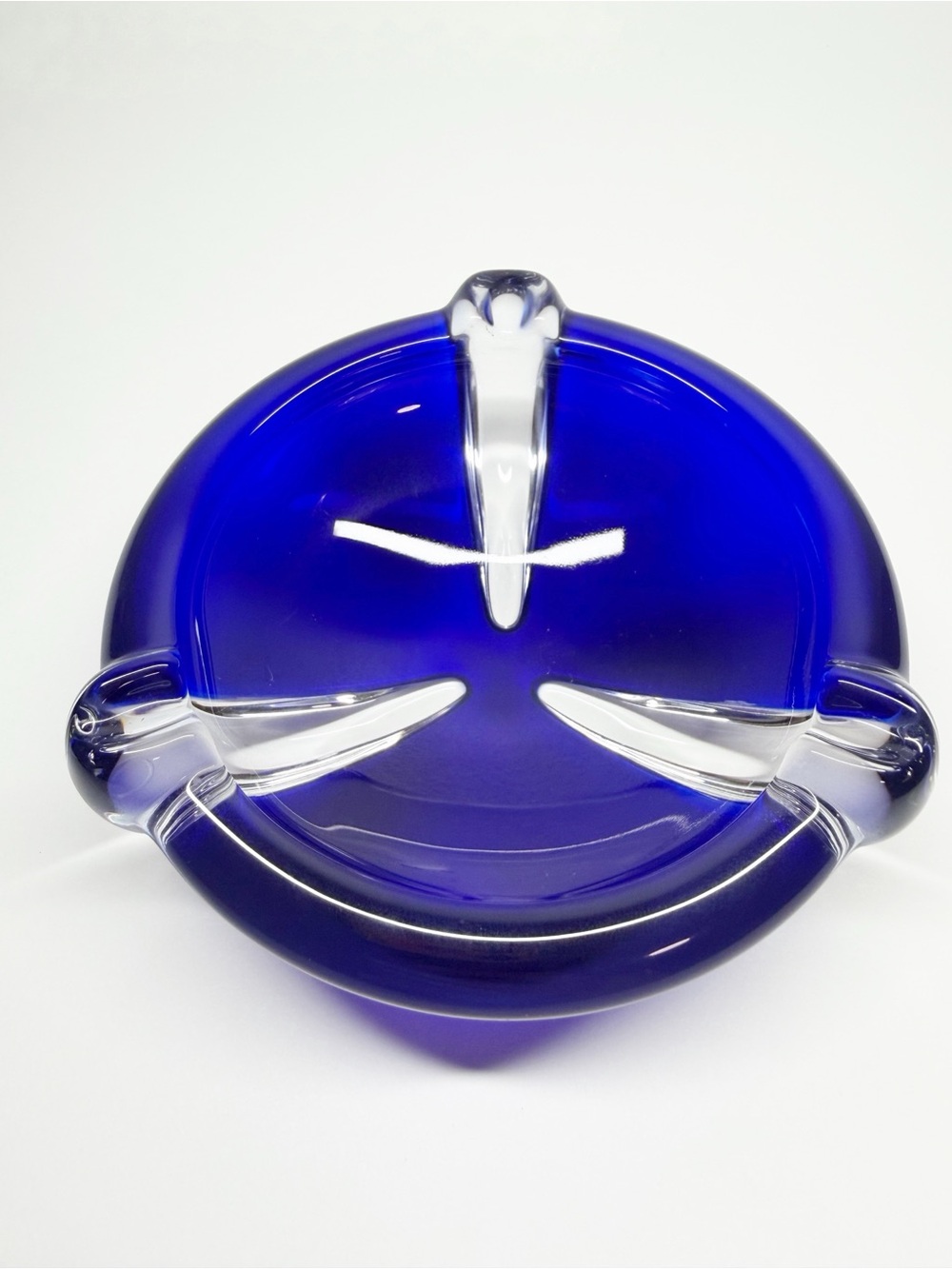 Vintage Hand Blown Glass MCM Cobalt Blue Ashtray - Picture 2 of 6